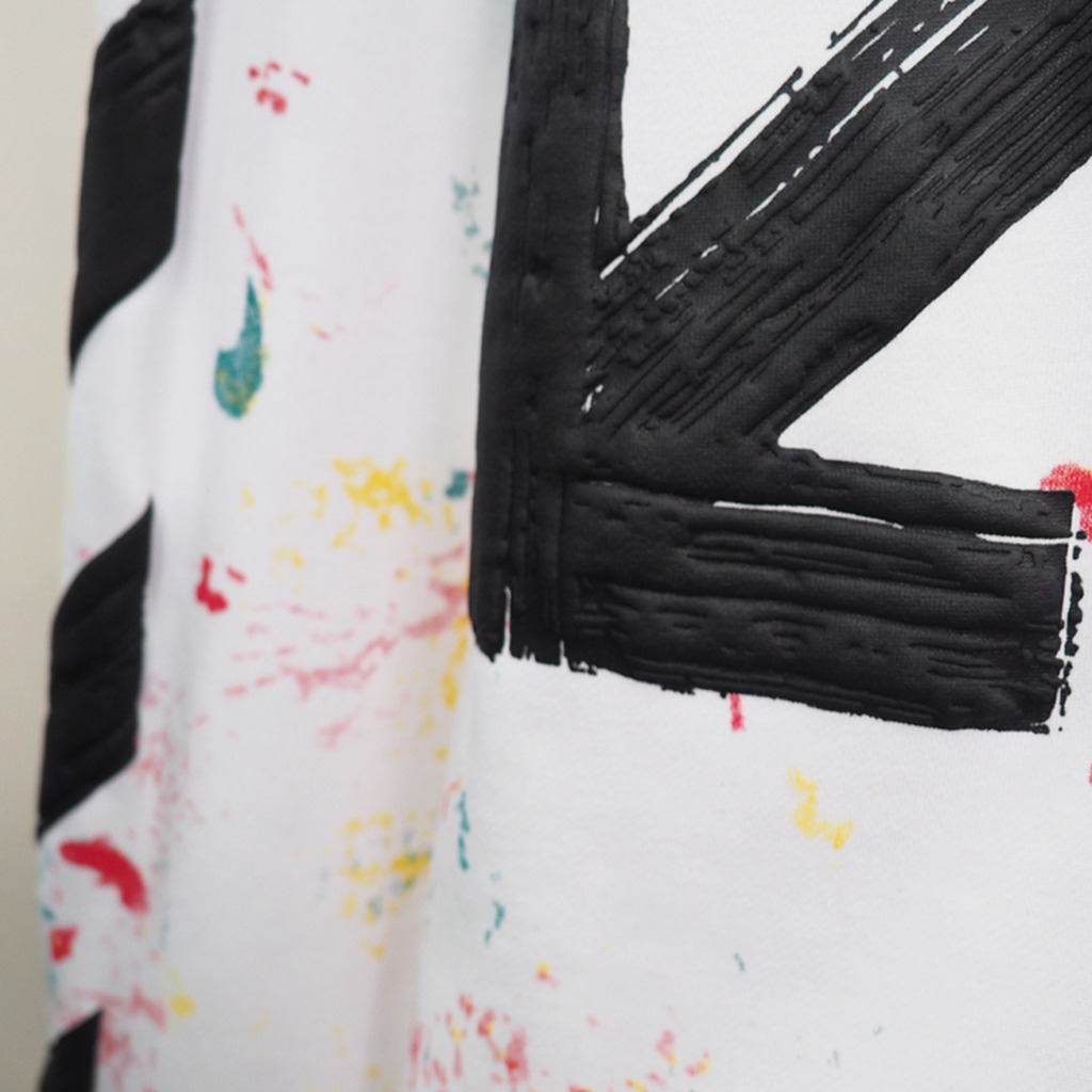 OFF WHITE